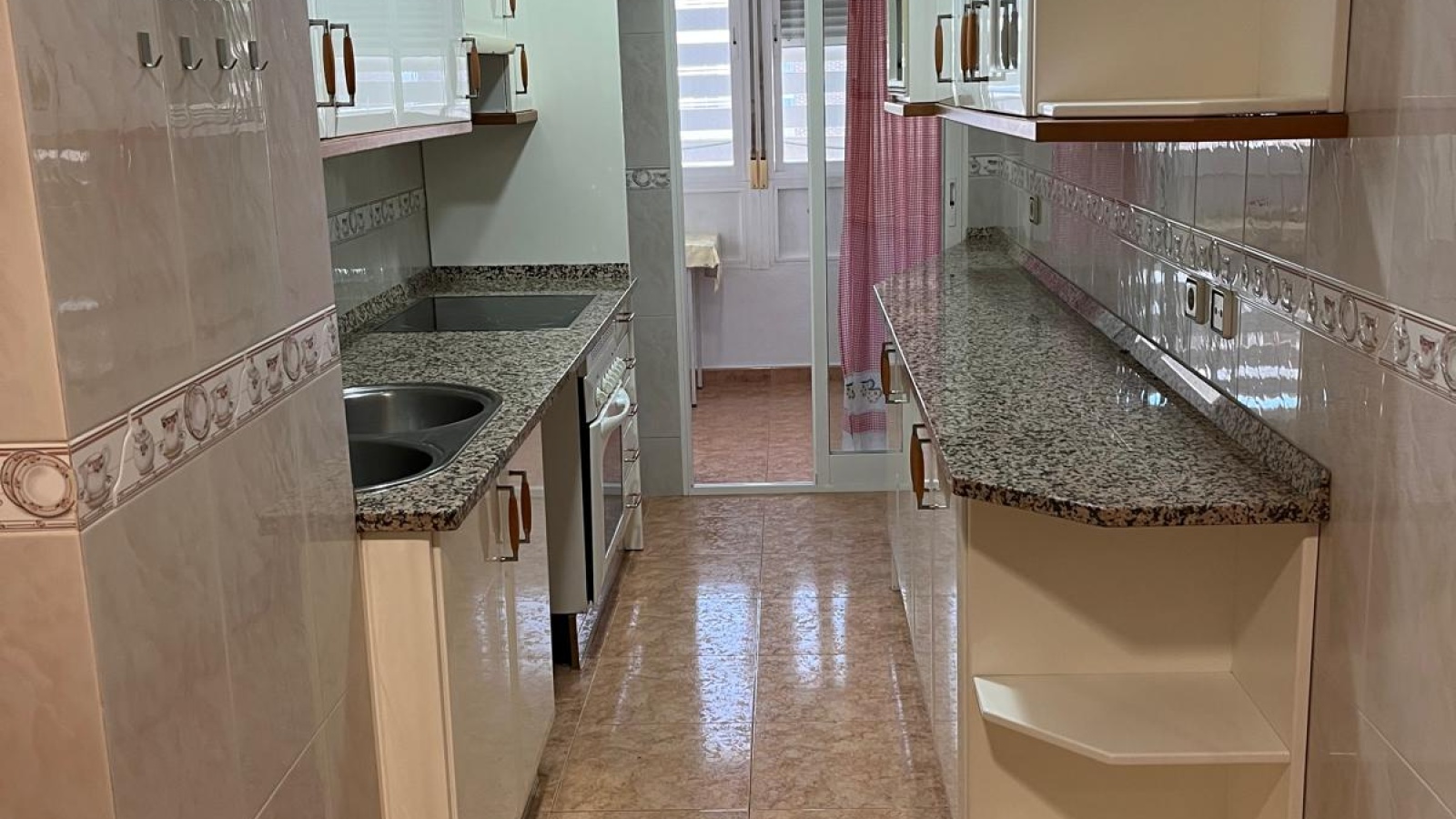 Av. El Ferrol, 3 Habitaciones Habitaciones, ,2 BathroomsBathrooms,Vivienda,En Venta,Av. El Ferrol,10,1161