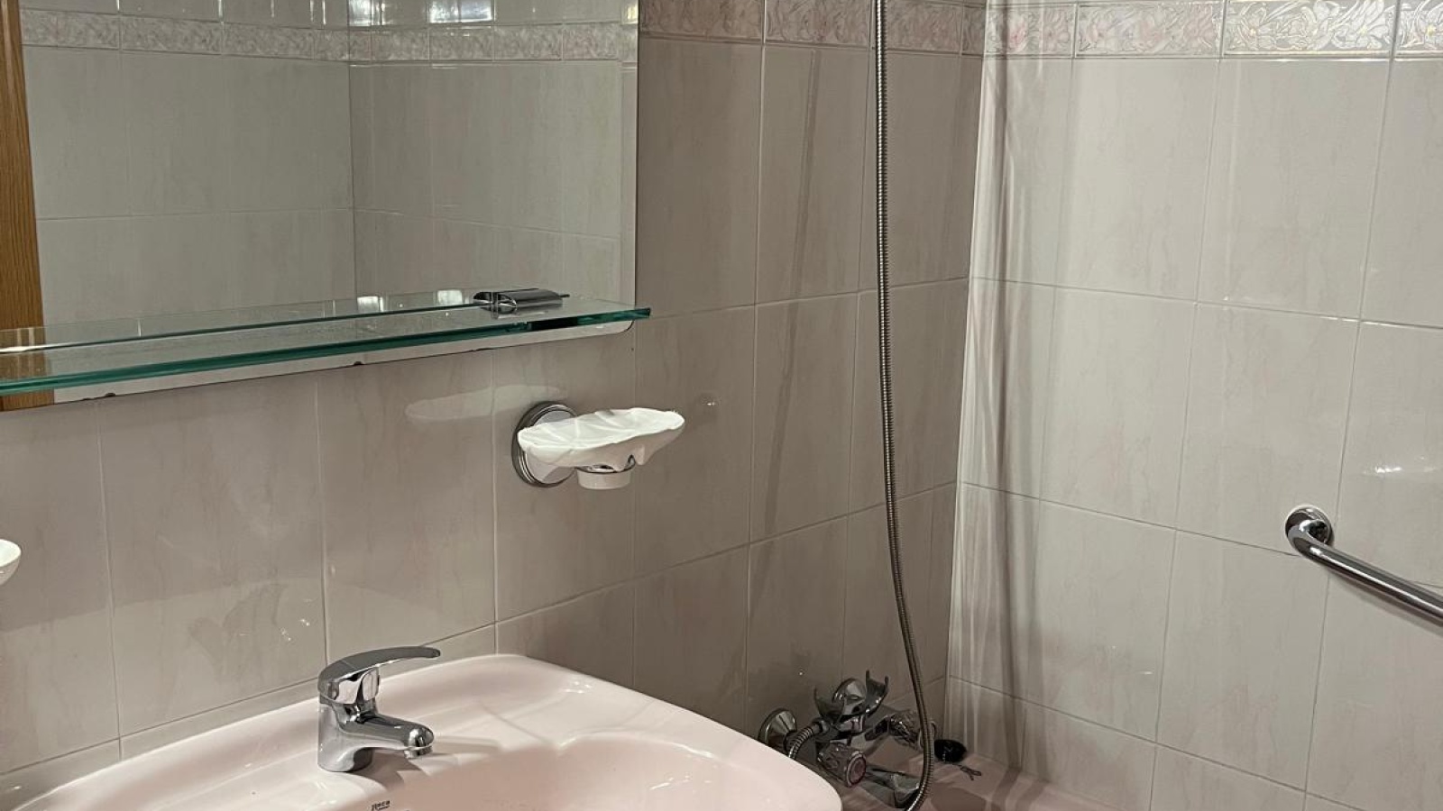 Calle Ribadavia 12, 3 Habitaciones Habitaciones, 0 ,2 BathroomsBathrooms,Vivienda,En Venta,Calle Ribadavia 12,2,1163