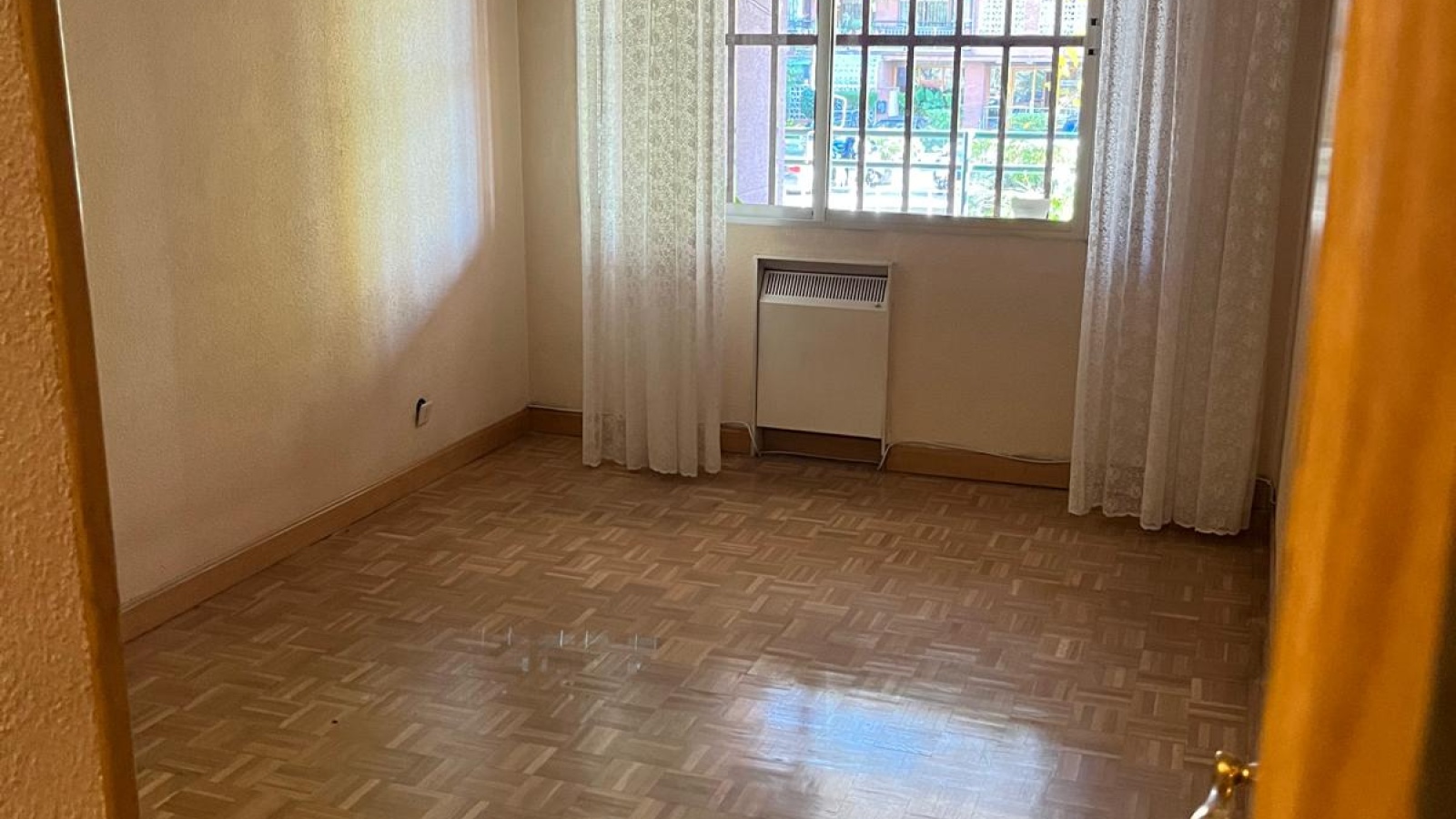 Calle Ribadavia 12, 3 Habitaciones Habitaciones, 0 ,2 BathroomsBathrooms,Vivienda,En Venta,Calle Ribadavia 12,2,1163
